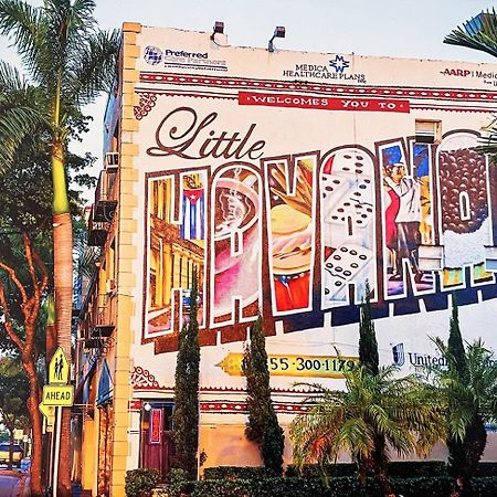 Voyage A Little Havana Bouguenais Eksteriør bilde